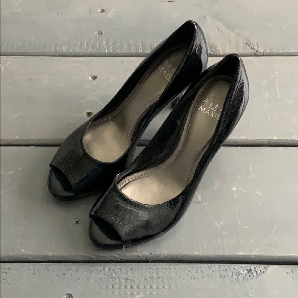 Peep toe heels